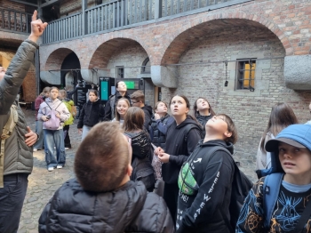 a2a5e59b-1b16-477b-8016-e4616e690977