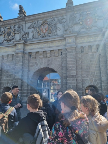 c14bf2f6-ddcd-4a4b-8547-3d4f78c9528a