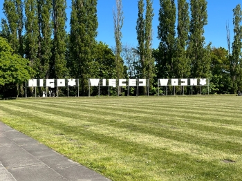 b96fec4b-980e-422a-b439-bcf50169d825