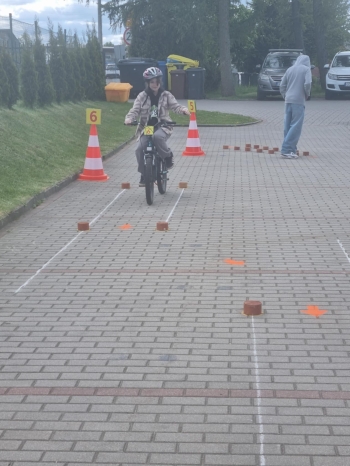 3c015a50-7161-470b-8c12-d7e3061413ed