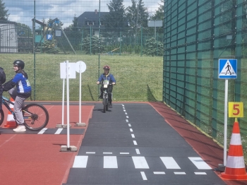 ba6b62ec-cf01-4ce1-b336-32b42c7b4777