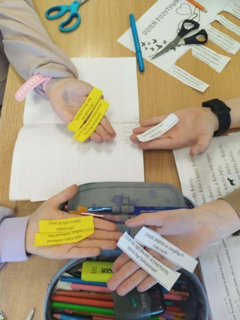 04CB74D8-31AB-4B81-8B37-8BC26DD4C337