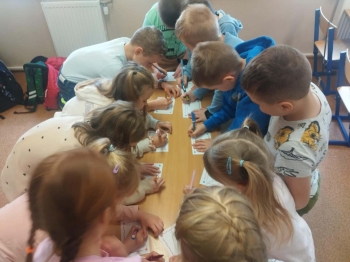 6D4D0A9F-A2B5-4065-96AA-EE49CFF3EB9B