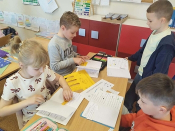 17F21340-B3CA-45BE-B3D0-745D1098A90C