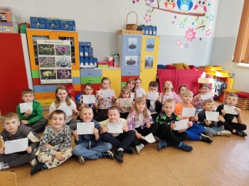 B8759AA0-35C5-41E7-A036-72B70A331DB4